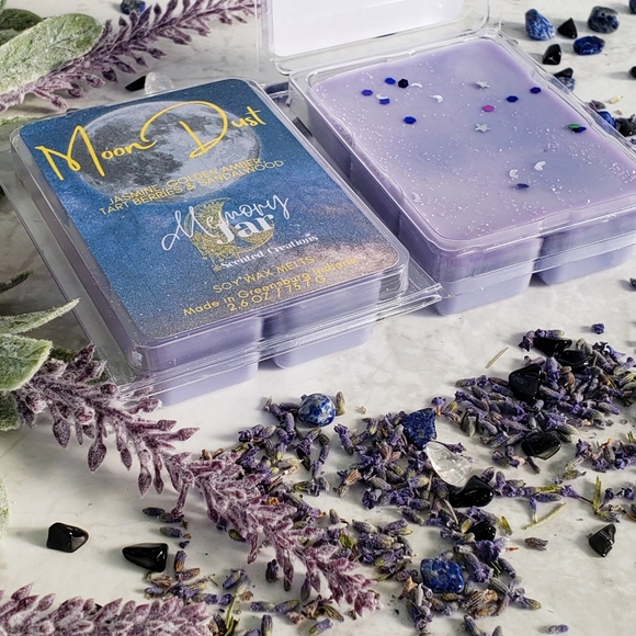 Moon Dust - Soy Wax Melt Clamshell - Picture 2 of 3